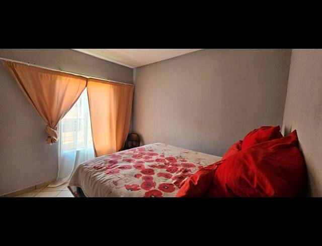 2 BEDROOM APARTMENT FOR SALE IN LOTUS GARDENS